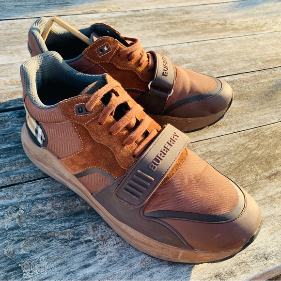 Burberry Ramsey Brown Sneakers - Picture 3 of 16